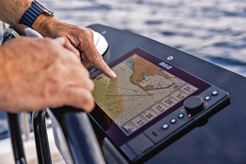 B&G Zeus SR-12 MFD kaartplotter 12 inch SolarMAX display world basemap
