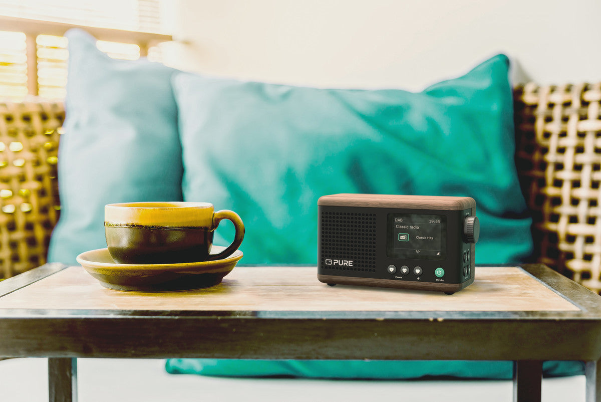 Pure Classic Mini Coffee Zwart/Walnoot, portabel DAB+ radio met Bluetooth