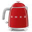 Smeg KLF05RDEU mini waterkoker jaren 50 model