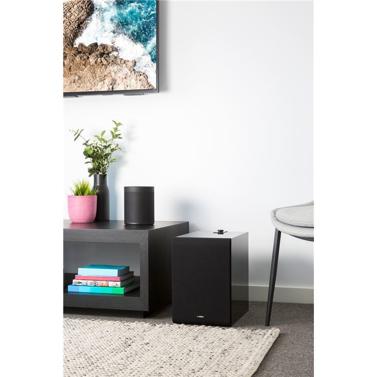 Yamaha MusicCast Sub 100 zwart actieve subwoofer . Winkelmodel