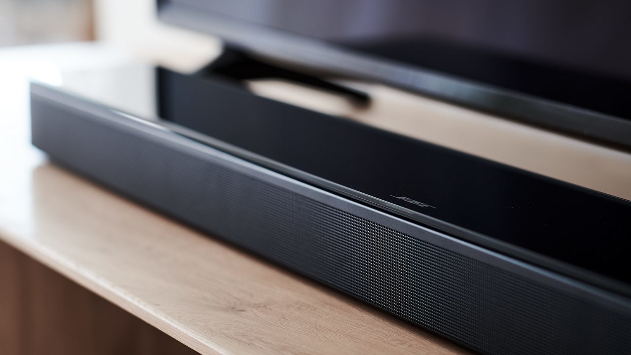 Bose Soundbar 700 zwart met Dolby Digital en Multi room