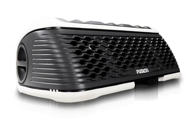 Fusion Stereo Active FM/AM, bluetooth USB waterdichte speaker