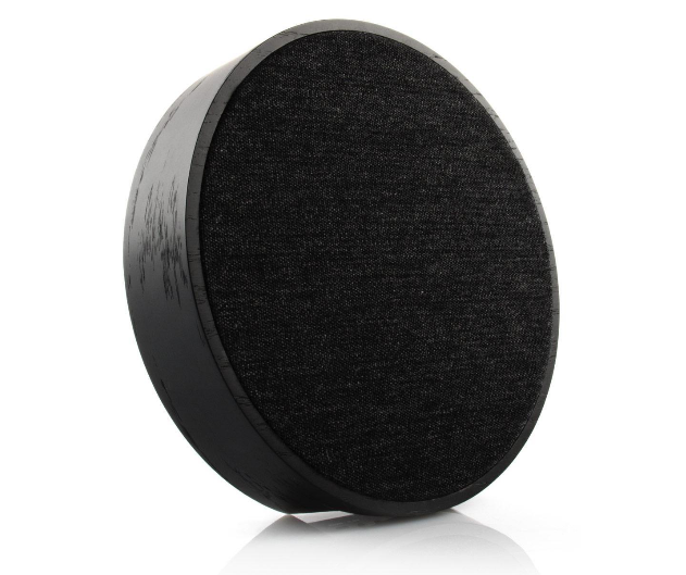 Tivoli REVBLK Speaker met Charging Pad